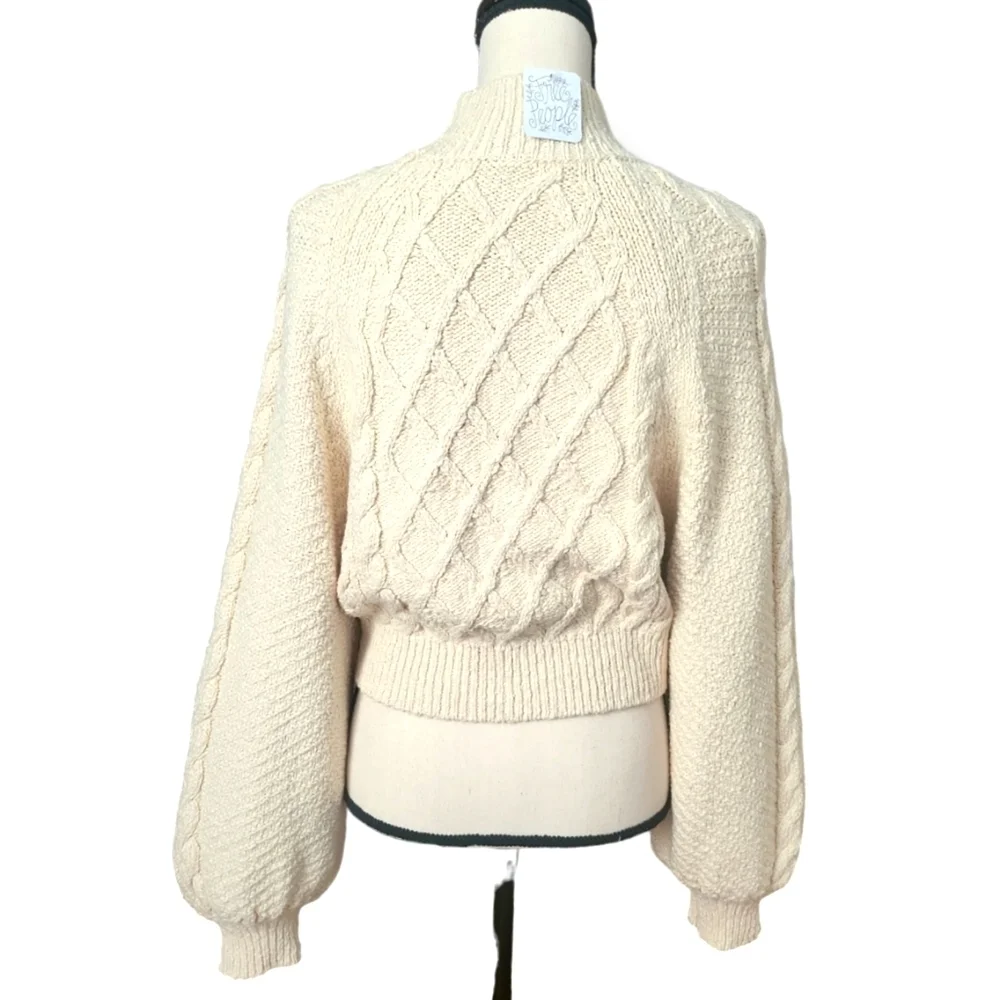 Free People Ivory Cropped Parfait Dolman Sleeve Mock Neck Sweater Size XS NWT - Picture 4 of 9